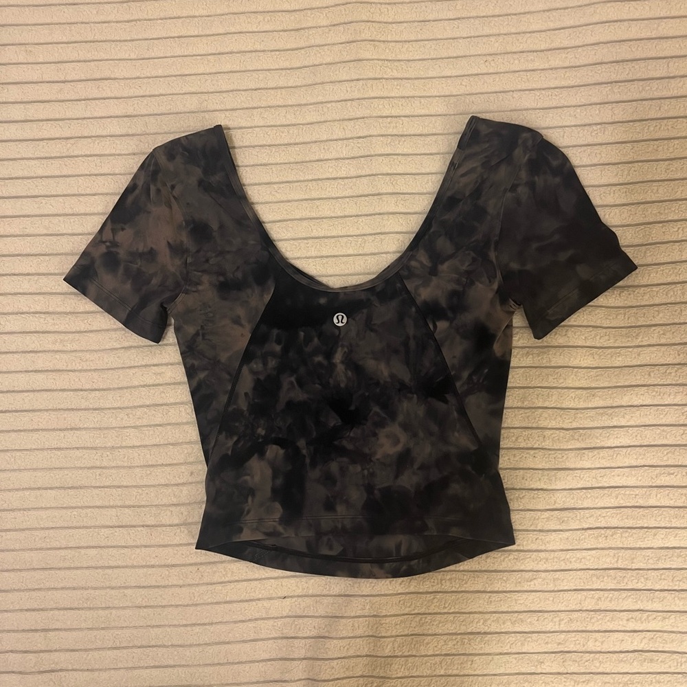 Lululemon Sz 4Tie Dye Cropped Top Short Sleeves